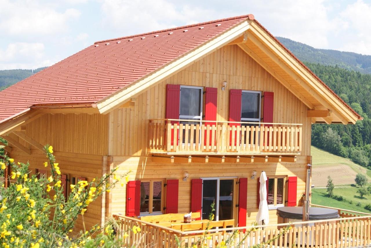 Chalet mit Sauna, Hot Pot und Kamin, ruhige Lage am Waldrand Pöllauberg Exterior foto